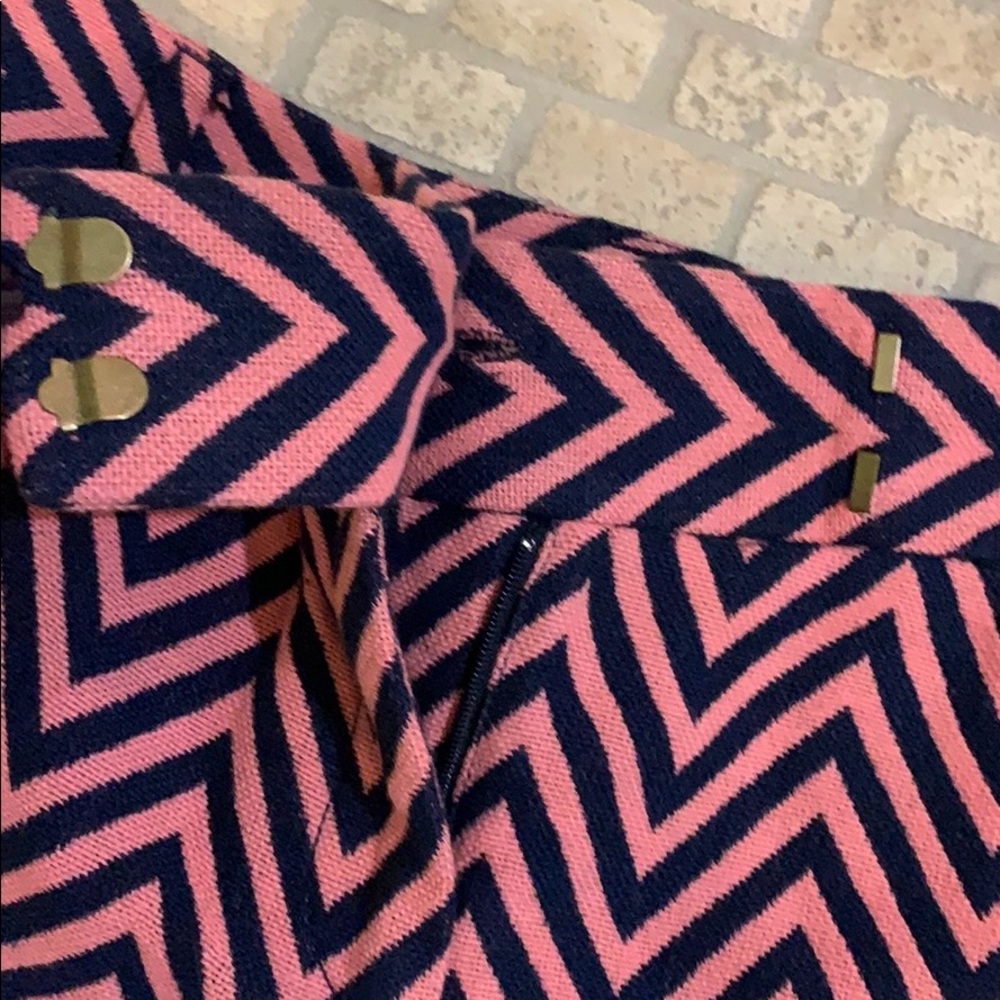 Loft Shorts - Picture 4 of 4
